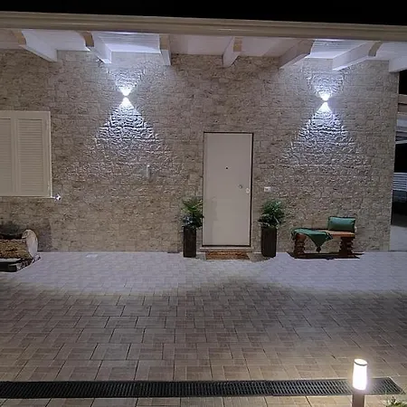 Janus Casa Nel - Relax Pool & * Giano Vetusto